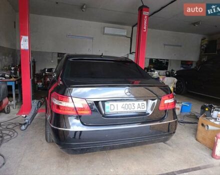 Чорний Мерседес Е-Клас, об'ємом двигуна 2.14 л та пробігом 413 тис. км за 11200 $, фото 7 на Automoto.ua