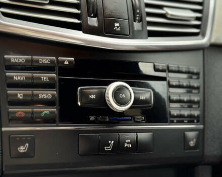 Черный Мерседес Е-Класс, объемом двигателя 2.2 л и пробегом 330 тыс. км за 13500 $, фото 24 на Automoto.ua