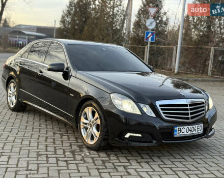 Чорний Мерседес Е-Клас, об'ємом двигуна 2.14 л та пробігом 337 тис. км за 12250 $, фото 32 на Automoto.ua