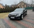Черный Мерседес Е-Класс, объемом двигателя 2.2 л и пробегом 263 тыс. км за 8000 $, фото 1 на Automoto.ua