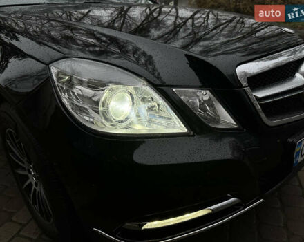 Черный Мерседес Е-Класс, объемом двигателя 2.14 л и пробегом 325 тыс. км за 13000 $, фото 21 на Automoto.ua