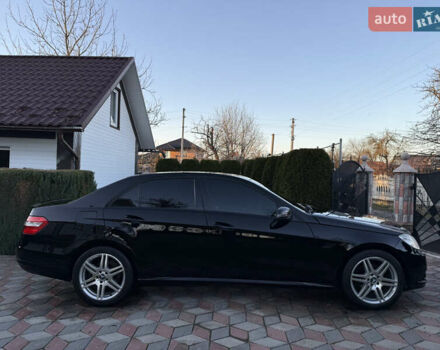 Черный Мерседес Е-Класс, объемом двигателя 2.2 л и пробегом 279 тыс. км за 11450 $, фото 10 на Automoto.ua