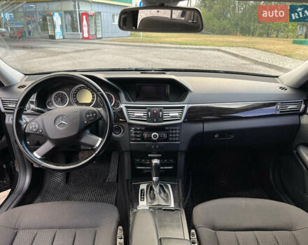 Черный Мерседес Е-Класс, объемом двигателя 2.2 л и пробегом 320 тыс. км за 12500 $, фото 16 на Automoto.ua