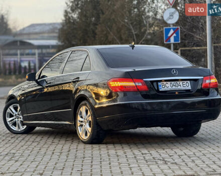 Чорний Мерседес Е-Клас, об'ємом двигуна 2.14 л та пробігом 337 тис. км за 12250 $, фото 25 на Automoto.ua