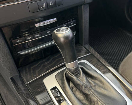 Черный Мерседес Е-Класс, объемом двигателя 2.2 л и пробегом 320 тыс. км за 12300 $, фото 21 на Automoto.ua