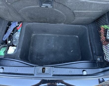 Черный Мерседес Е-Класс, объемом двигателя 3 л и пробегом 378 тыс. км за 10000 $, фото 18 на Automoto.ua