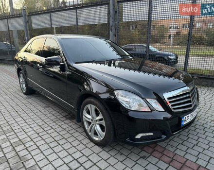 Мерседес Е-Класс 2009 в Запорожье на Automoto.ua Черный Мерседес Е-Класс, объемом двигателя 3 л и пробегом 230 тыс. км за 9500 $, фото 1 на Automoto.ua