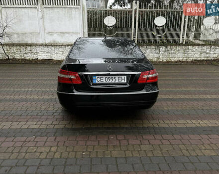 Черный Мерседес Е-Класс, объемом двигателя 2.14 л и пробегом 325 тыс. км за 13000 $, фото 12 на Automoto.ua