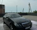 Черный Мерседес Е-Класс, объемом двигателя 2.14 л и пробегом 239 тыс. км за 11400 $, фото 1 на Automoto.ua