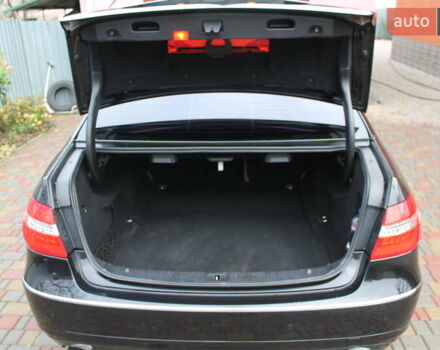 Чорний Мерседес Е-Клас, об'ємом двигуна 3 л та пробігом 255 тис. км за 13900 $, фото 16 на Automoto.ua