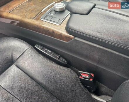 Чорний Мерседес Е-Клас, об'ємом двигуна 3 л та пробігом 241 тис. км за 10190 $, фото 21 на Automoto.ua