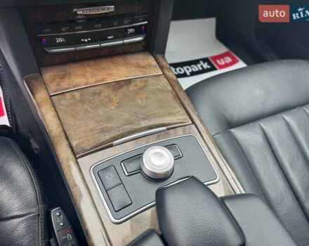 Чорний Мерседес Е-Клас, об'ємом двигуна 3 л та пробігом 241 тис. км за 10190 $, фото 27 на Automoto.ua
