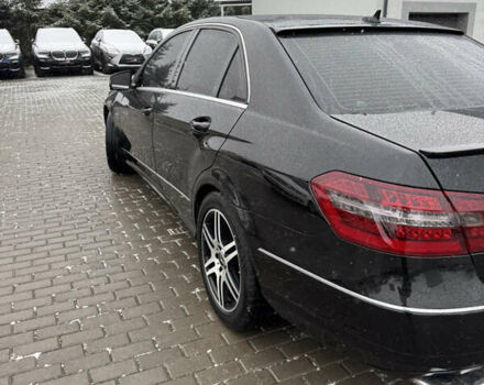 Чорний Мерседес Е-Клас, об'ємом двигуна 3 л та пробігом 195 тис. км за 14200 $, фото 3 на Automoto.ua