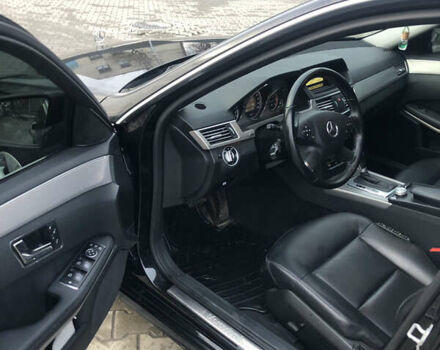Мерседес Е-Класс 2010 в Львове на Automoto.ua Черный Мерседес Е-Класс, объемом двигателя 2.15 л и пробегом 158 тыс. км за 16500 $, фото 7 на Automoto.ua