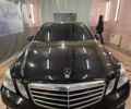 Черный Мерседес Е-Класс, объемом двигателя 2.2 л и пробегом 450 тыс. км за 12500 $, фото 2 на Automoto.ua