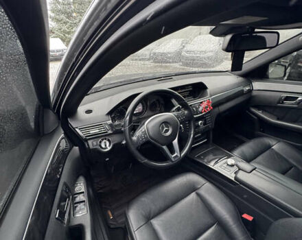 Чорний Мерседес Е-Клас, об'ємом двигуна 3 л та пробігом 195 тис. км за 14200 $, фото 17 на Automoto.ua