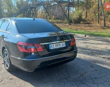Черный Мерседес Е-Класс, объемом двигателя 2.14 л и пробегом 340 тыс. км за 12600 $, фото 4 на Automoto.ua