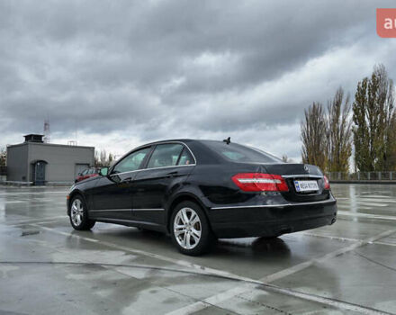 Черный Мерседес Е-Класс, объемом двигателя 5.5 л и пробегом 146 тыс. км за 14990 $, фото 6 на Automoto.ua