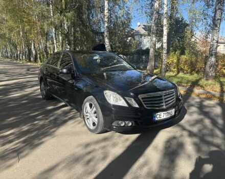 Черный Мерседес Е-Класс, объемом двигателя 2.1 л и пробегом 395 тыс. км за 11700 $, фото 16 на Automoto.ua