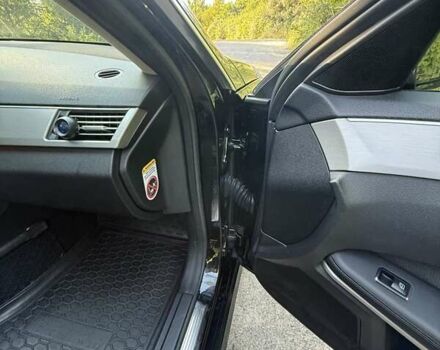 Черный Мерседес Е-Класс, объемом двигателя 2.14 л и пробегом 262 тыс. км за 13950 $, фото 12 на Automoto.ua