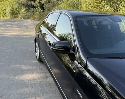 Черный Мерседес Е-Класс, объемом двигателя 2.14 л и пробегом 262 тыс. км за 13950 $, фото 32 на Automoto.ua