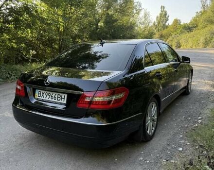 Черный Мерседес Е-Класс, объемом двигателя 2.14 л и пробегом 262 тыс. км за 13950 $, фото 2 на Automoto.ua