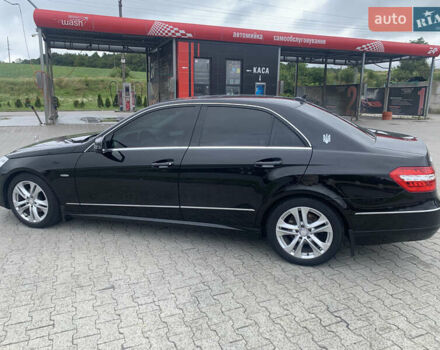 Мерседес Е-Класс 2010 в Львове на Automoto.ua Черный Мерседес Е-Класс, объемом двигателя 2.15 л и пробегом 158 тыс. км за 16500 $, фото 12 на Automoto.ua