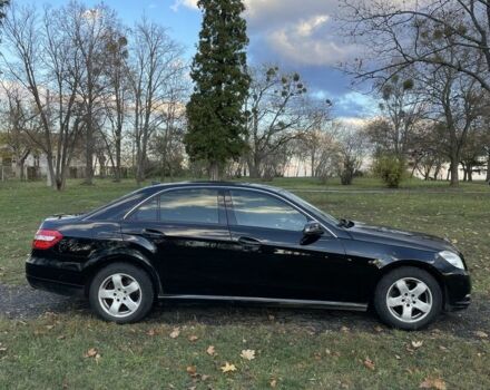 Мерседес Е-Клас 2010 у Чугуеве на Automoto.ua Чорний Мерседес Е-Клас, об'ємом двигуна 2.1 л та пробігом 390 тис. км за 7599 $, фото 3 на Automoto.ua