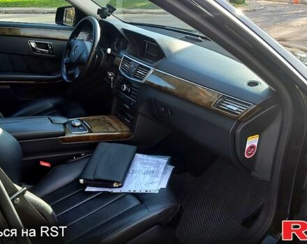 Чорний Мерседес Е-Клас, об'ємом двигуна 3 л та пробігом 241 тис. км за 9999 $, фото 9 на Automoto.ua