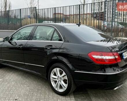Черный Мерседес Е-Класс, объемом двигателя 5.5 л и пробегом 146 тыс. км за 16800 $, фото 3 на Automoto.ua