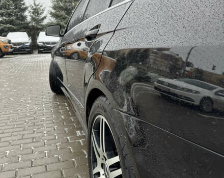 Чорний Мерседес Е-Клас, об'ємом двигуна 3 л та пробігом 195 тис. км за 14200 $, фото 2 на Automoto.ua