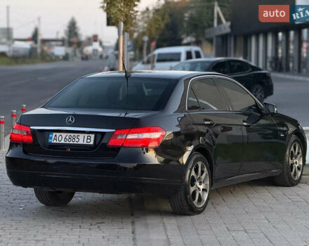 Мерседес Е-Клас 2010 у Ужгороді на Automoto.ua Чорний Мерседес Е-Клас, об'ємом двигуна 2.14 л та пробігом 340 тис. км за 10200 $, фото 5 на Automoto.ua
