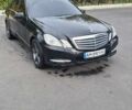 Чорний Мерседес Е-Клас, об'ємом двигуна 2.2 л та пробігом 390 тис. км за 8900 $, фото 1 на Automoto.ua