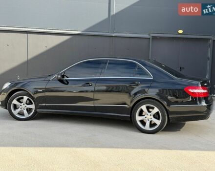 Чорний Мерседес Е-Клас, об'ємом двигуна 3 л та пробігом 245 тис. км за 11450 $, фото 13 на Automoto.ua
