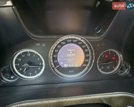 Чорний Мерседес Е-Клас, об'ємом двигуна 2.2 л та пробігом 235 тис. км за 16000 $, фото 14 на Automoto.ua