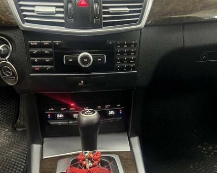 Мерседес Е-Клас 2010 у Одесі на Automoto.ua Чорний Мерседес Е-Клас, об'ємом двигуна 2.2 л та пробігом 400 тис. км за 11000 $, фото 6 на Automoto.ua