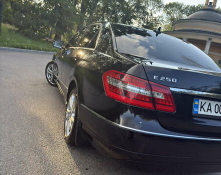 Чорний Мерседес Е-Клас, об'ємом двигуна 2.2 л та пробігом 235 тис. км за 16000 $, фото 3 на Automoto.ua