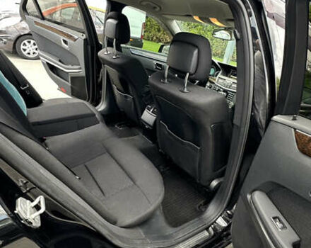 Черный Мерседес Е-Класс, объемом двигателя 2.2 л и пробегом 327 тыс. км за 10999 $, фото 17 на Automoto.ua