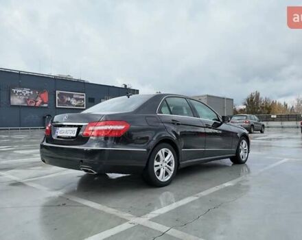 Черный Мерседес Е-Класс, объемом двигателя 5.5 л и пробегом 146 тыс. км за 14990 $, фото 4 на Automoto.ua