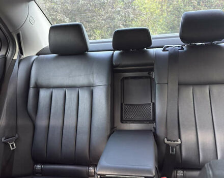 Чорний Мерседес Е-Клас, об'ємом двигуна 2.2 л та пробігом 235 тис. км за 16000 $, фото 13 на Automoto.ua