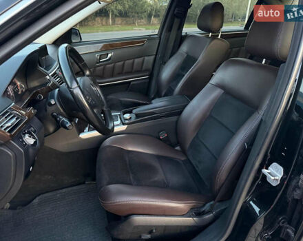 Мерседес Е-Клас 2010 у Ужгороді на Automoto.ua Чорний Мерседес Е-Клас, об'ємом двигуна 2.14 л та пробігом 340 тис. км за 10200 $, фото 6 на Automoto.ua