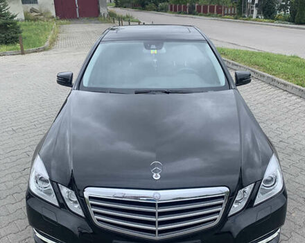 Мерседес Е-Класс 2010 в Львове на Automoto.ua Черный Мерседес Е-Класс, объемом двигателя 2.15 л и пробегом 158 тыс. км за 16500 $, фото 1 на Automoto.ua