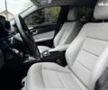 Мерседес Е-Класс 2010 в Киеве на Automoto.ua Черный Мерседес Е-Класс, объемом двигателя 2.1 л и пробегом 273 тыс. км за 12940 $, фото 17 на Automoto.ua