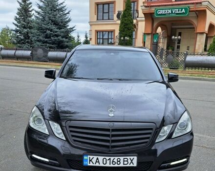 Чорний Мерседес Е-Клас, об'ємом двигуна 2.14 л та пробігом 255 тис. км за 9800 $, фото 8 на Automoto.ua
