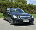 Черный Мерседес Е-Класс, объемом двигателя 2.2 л и пробегом 327 тыс. км за 10999 $, фото 1 на Automoto.ua