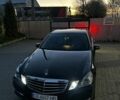 Черный Мерседес Е-Класс, объемом двигателя 2.2 л и пробегом 330 тыс. км за 12500 $, фото 1 на Automoto.ua