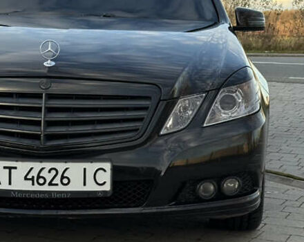 Черный Мерседес Е-Класс, объемом двигателя 2.2 л и пробегом 305 тыс. км за 10000 $, фото 6 на Automoto.ua