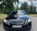 Черный Мерседес Е-Класс, объемом двигателя 1.8 л и пробегом 67 тыс. км за 20000 $, фото 1 на Automoto.ua