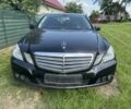Черный Мерседес Е-Класс, объемом двигателя 2 л и пробегом 140 тыс. км за 581 $, фото 4 на Automoto.ua