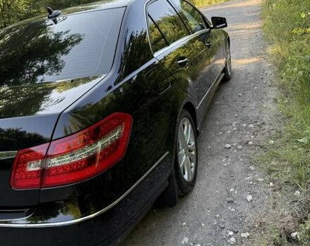 Черный Мерседес Е-Класс, объемом двигателя 2.14 л и пробегом 262 тыс. км за 13950 $, фото 27 на Automoto.ua